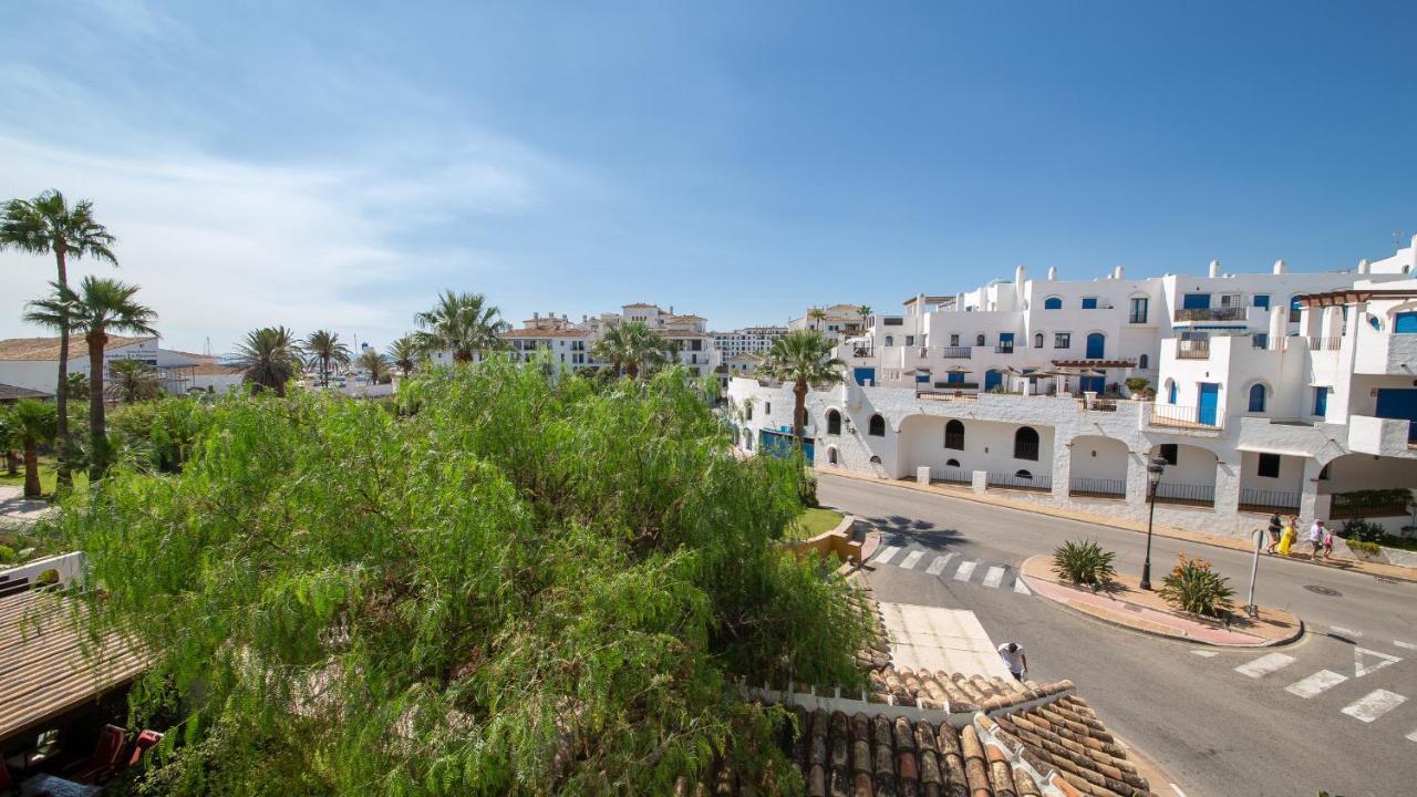 Lovely 2-Bed Apartment In Marina De La Duquesa Castillo de Sabinillas Buitenkant foto