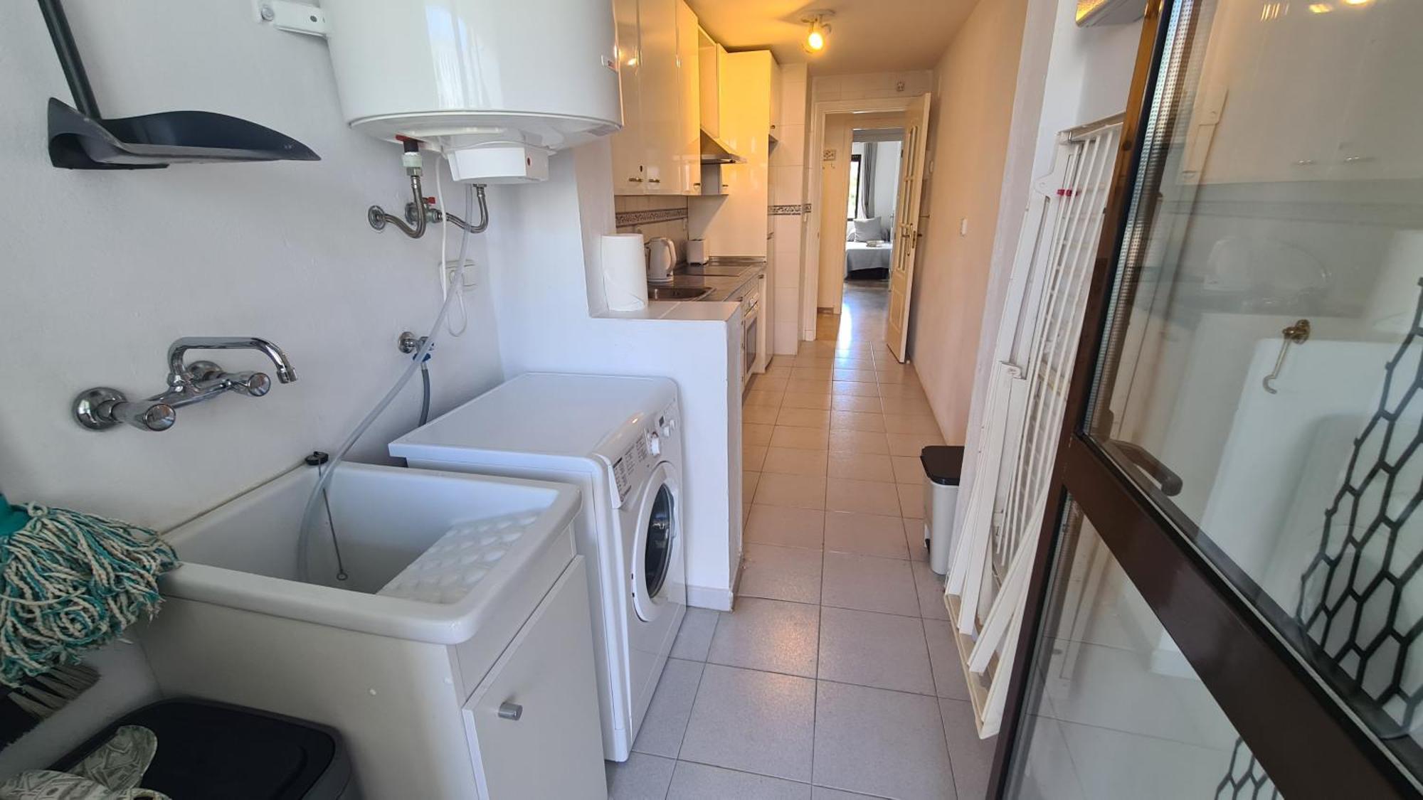 Lovely 2-Bed Apartment In Marina De La Duquesa Castillo de Sabinillas Buitenkant foto