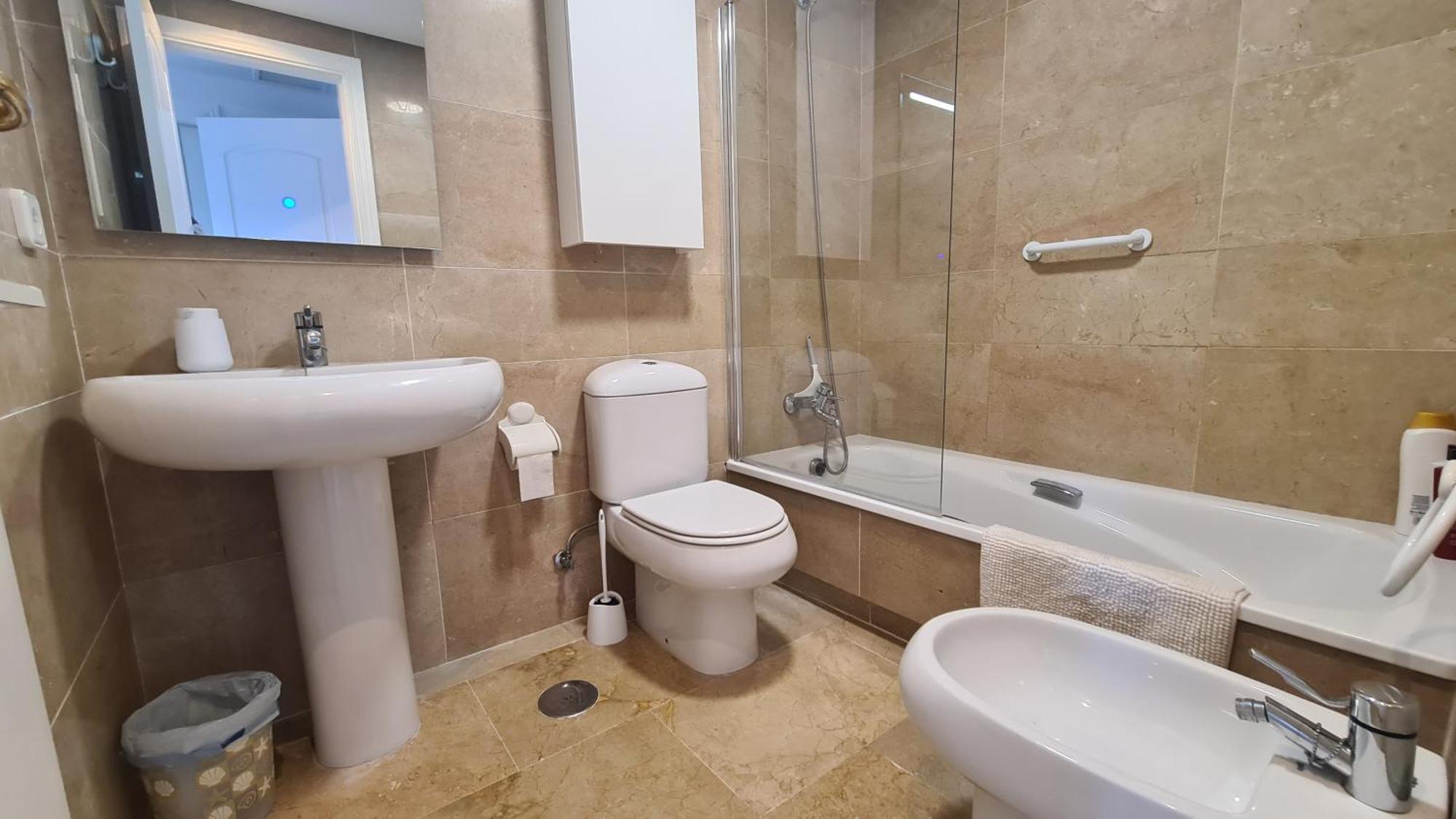 Lovely 2-Bed Apartment In Marina De La Duquesa Castillo de Sabinillas Buitenkant foto